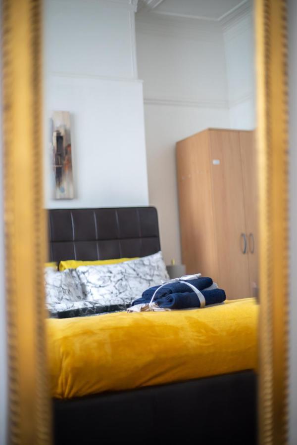 דירות וולסנד Sterling Aparment מראה חיצוני תמונה